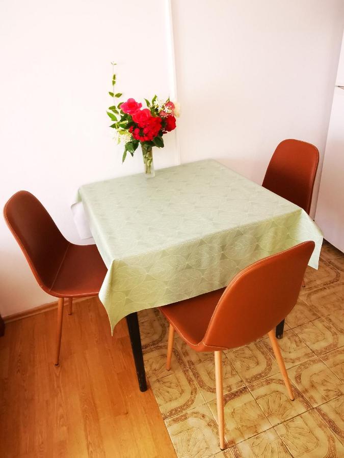 Apartment Dasek Ii, Njivice Esterno foto